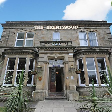 Brentwood Inn By Greene King Inns Родъръм Екстериор снимка